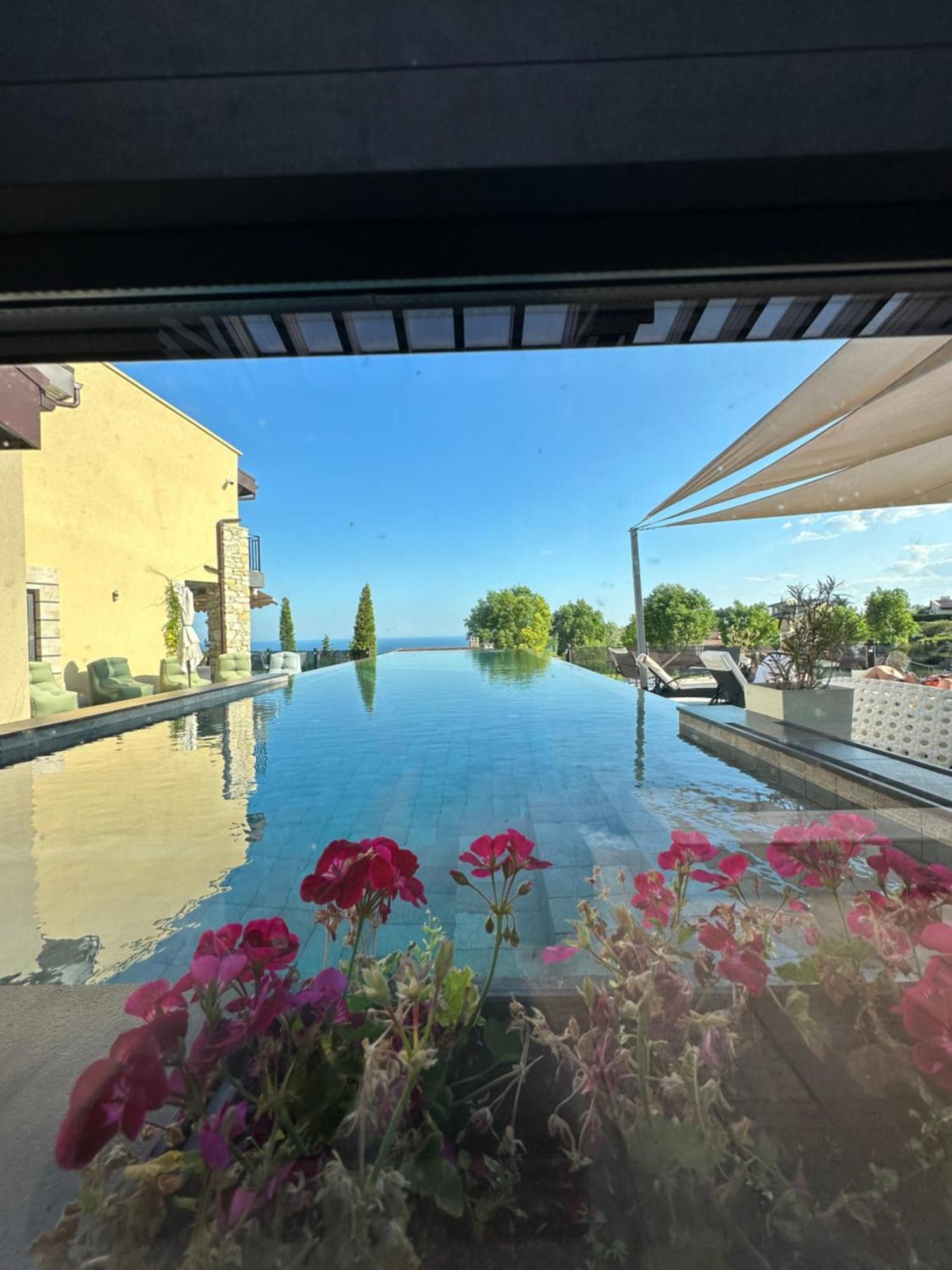 Boutique Hotel By Blacksearama Balcic Exterior foto